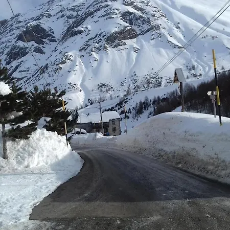 Love Chalet