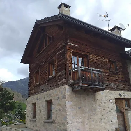 Love Chalet شقة *